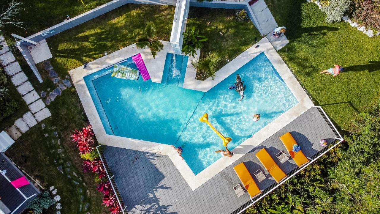 Aves Hotel Montezuma Luaran gambar