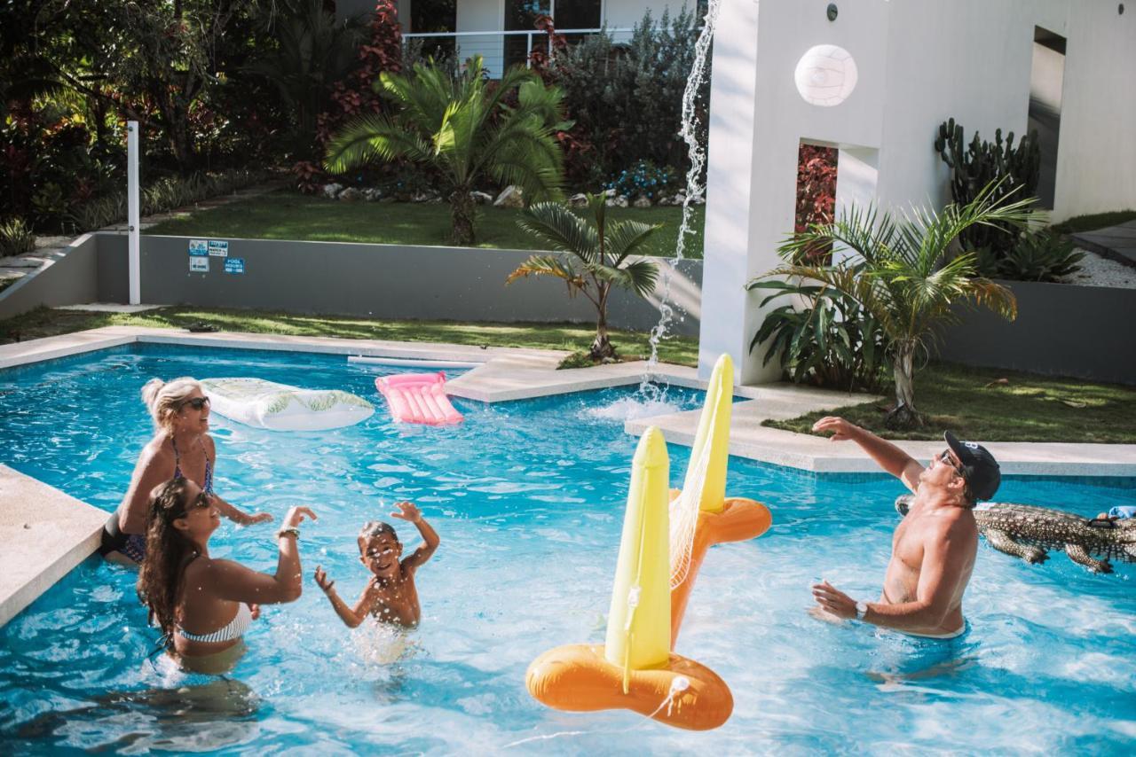 Aves Hotel Montezuma Luaran gambar