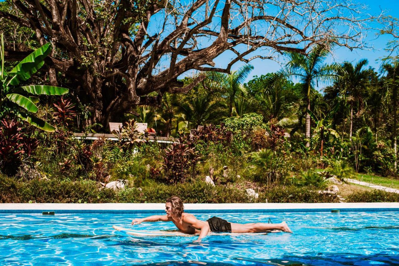 Aves Hotel Montezuma Luaran gambar